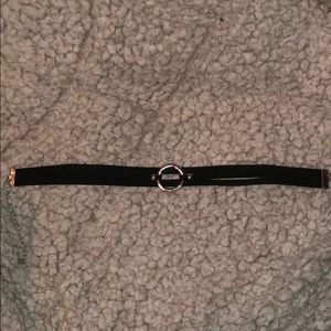 STRAPPY BLACK CHOKER